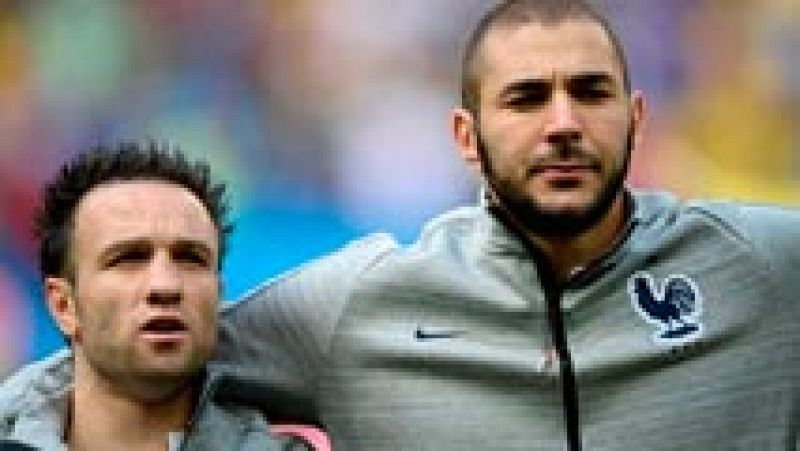Valls también cree que Benzema no debe ir aún con la selección | Ver