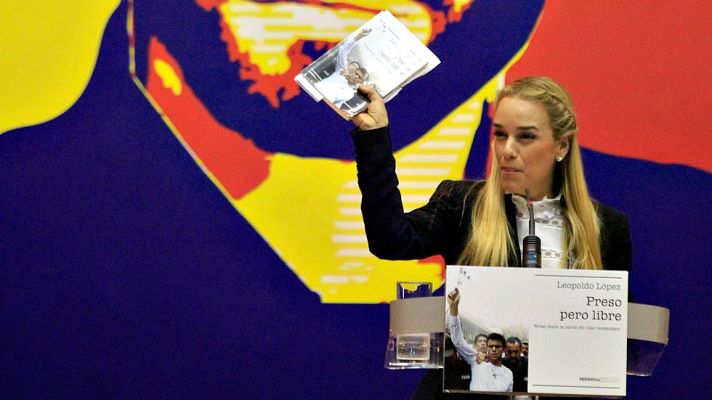  - Lilian Tintori presenta en Madrid el libro escrito por su marido, el opositor venezolano Leopoldo López, en la cárcel