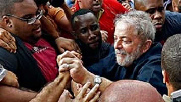 Telediario 1 - Lula entra en el Gobierno de Rousseff y se blinda ante la justicia de Brasil