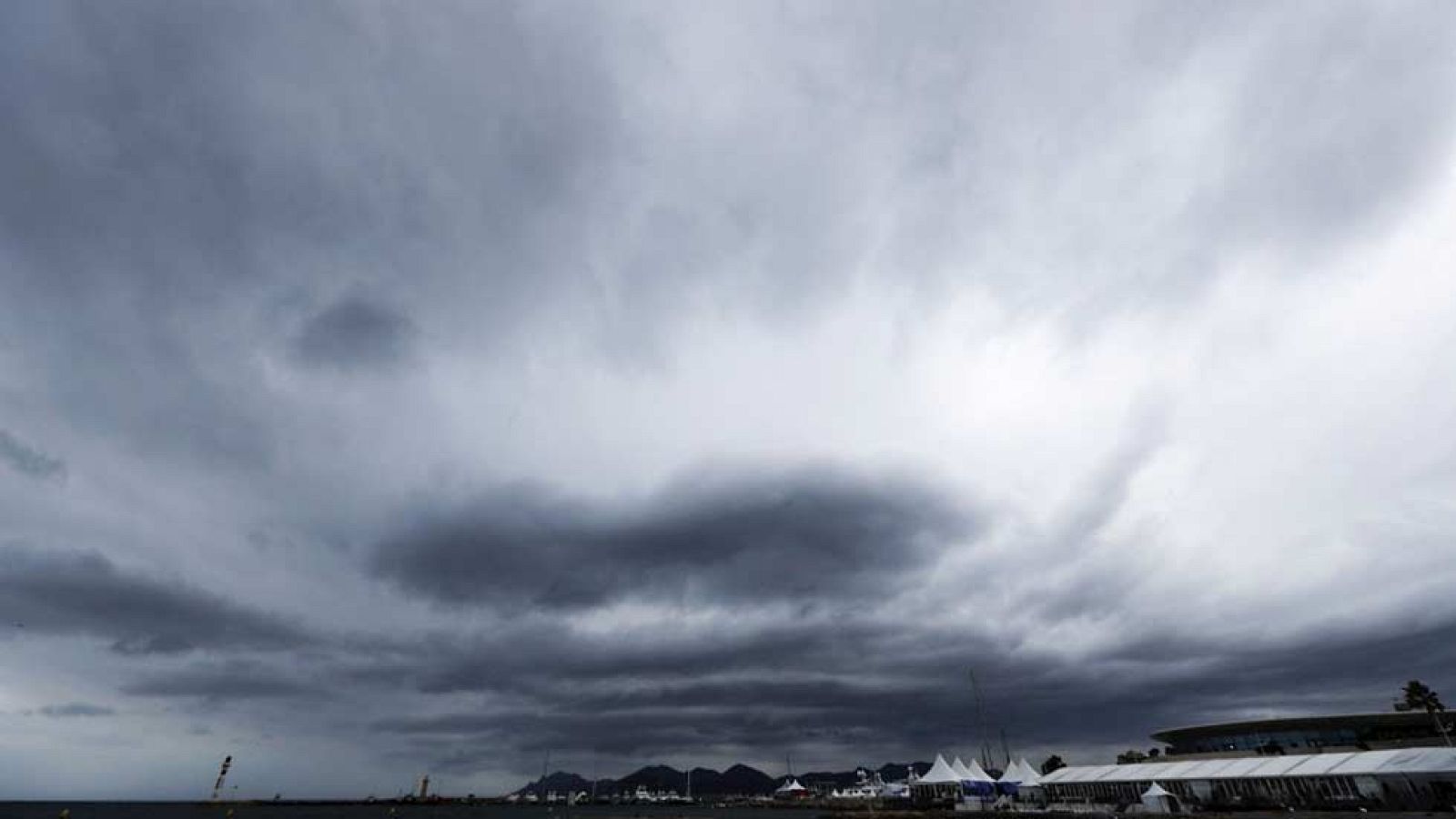 Una borrasca extenderá las lluvias por toda la Península
