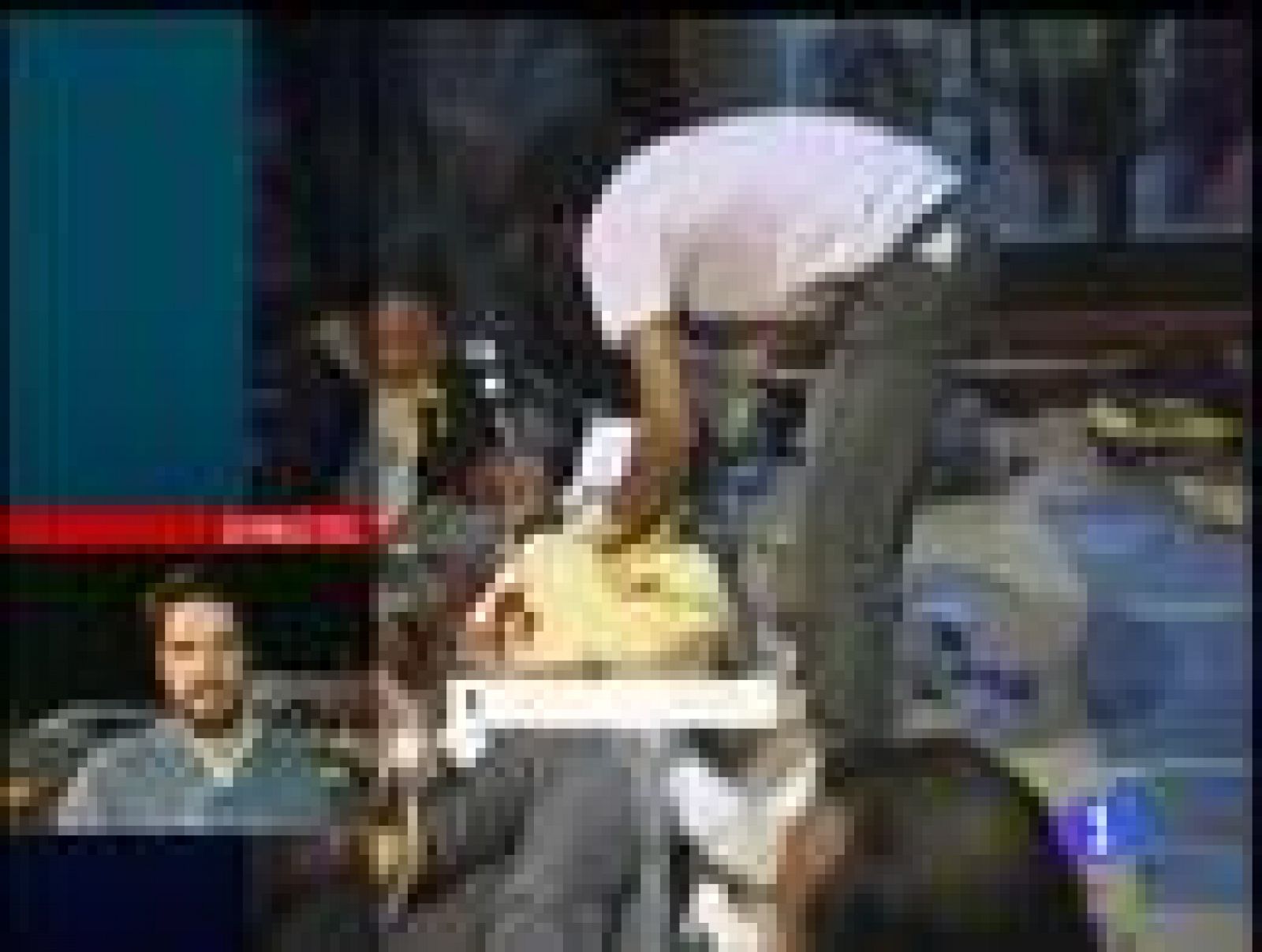 Un manifestante muere al estallar un artefacto en el aeropuerto internacional de Bangkok | Ver