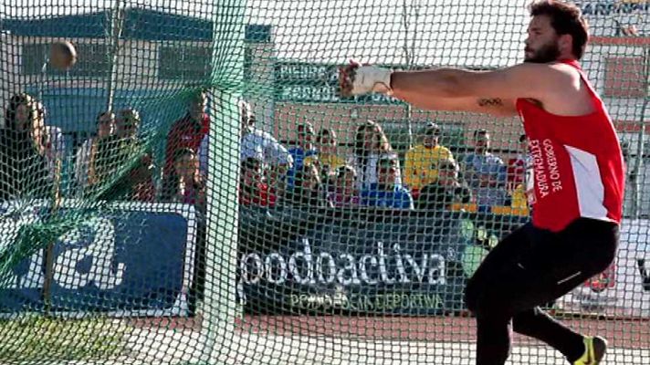 Jóvenes y Deporte - Atletismo, Lanzamiento de martillo: Javier Cienfuegos