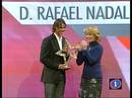 Nadal recibe un premio más