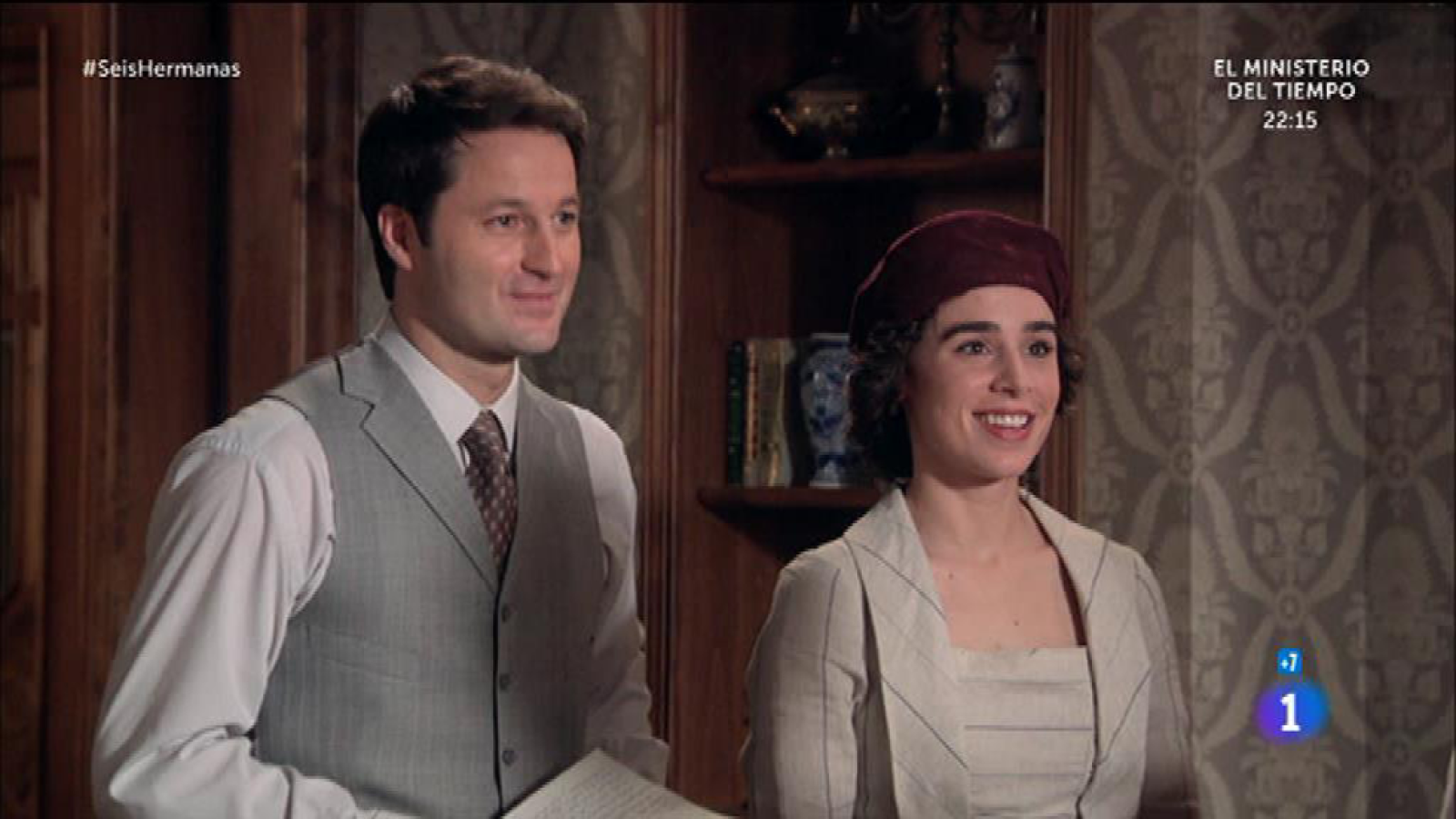 Seis Hermanas - Rodolfo convence a Celia para participar en su mitín político