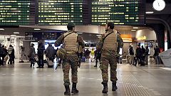 Bruselas se blinda tomada por el Ejército y la Policía tras los atentados en el aeropuerto y el metro