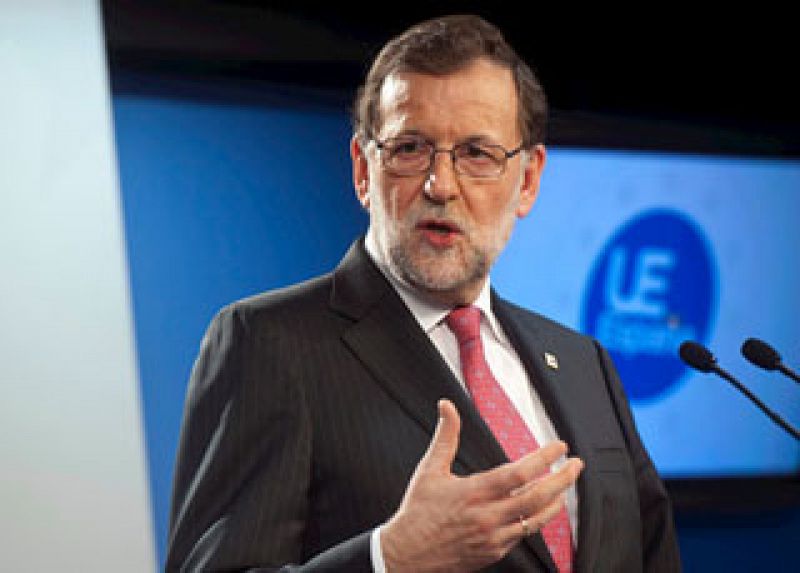 Rajoy llama a la "unidad" frente al terrorismo que "golpea a todos"