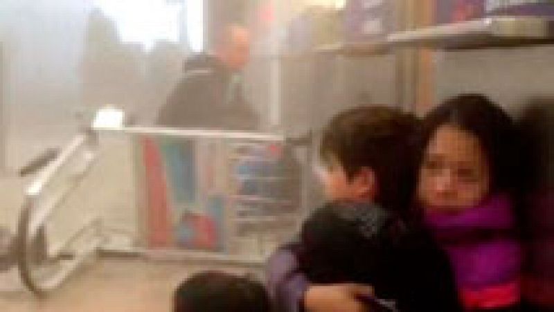 Testigos del atentado del aeropuerto de Bruselas relata que oyeron gritos en árabe antes de las explosiones