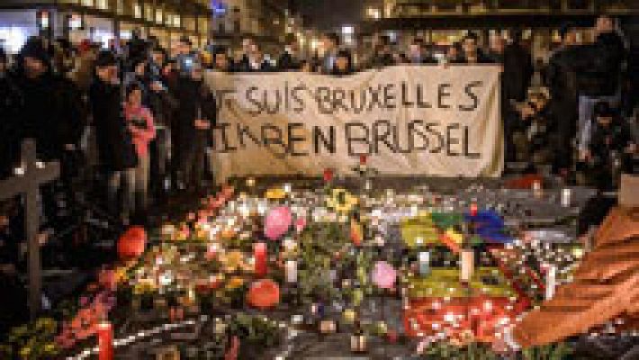 Telediario 1 - Telediario 2 en 4' - 22/03/16