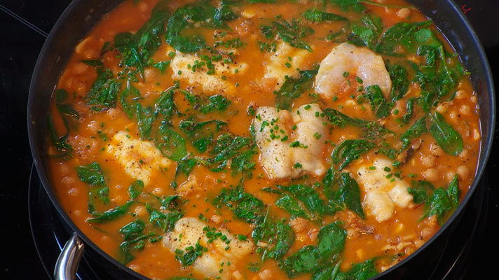 RTVE Cocina - Potaje de garbanzos con cocochas