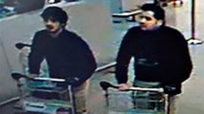 Telediario 1 - La policía belga ha puesto nombre a los terroristas suicidas de los atentados de Bruselas