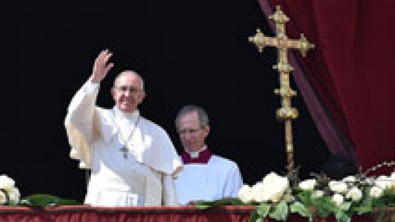 Francisco imparte la bendición 'Urbi et Orbi' el Domingo de Ramos