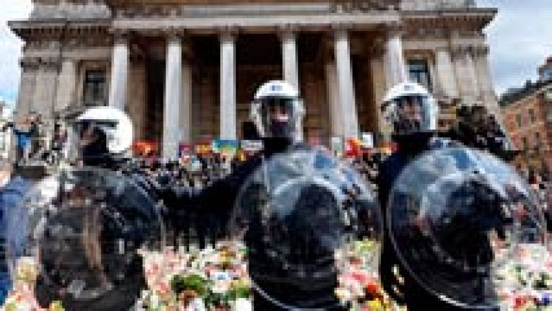 Grupos radicales provocan incidentes en la plaza de la Bolsa de Bruselas