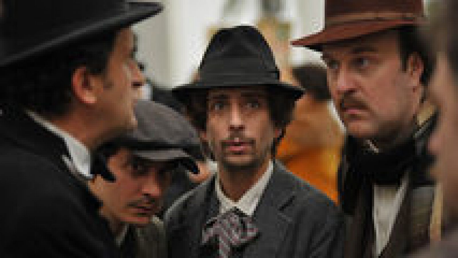 Versión española - La banda Picasso (Coloquio) - ver ahora