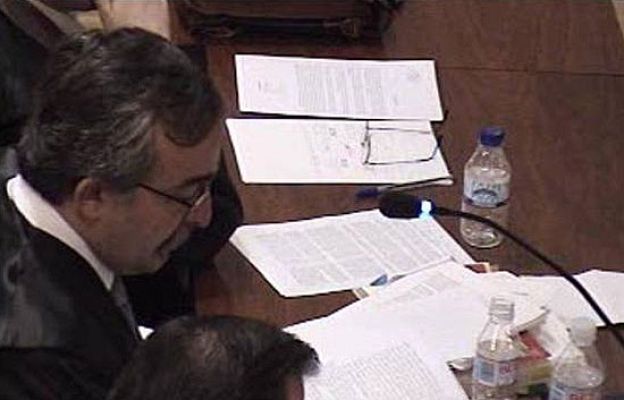  - El juez Calamita rompe a llorar