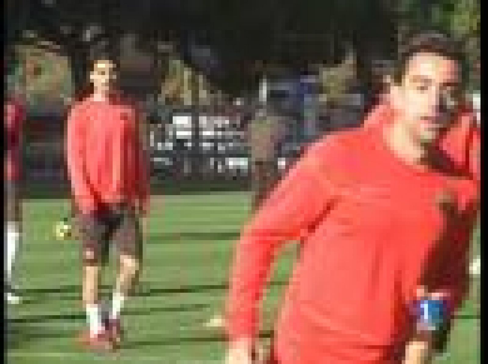 Xavi está a punto de renovar con el Barça hasta el 2014. Sólo falta la firma entre ambas partes para que todo quede hecho.