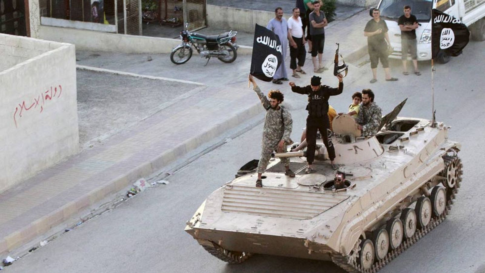 Interior advierte que 160 españoles han sido captados por el DAESH en lo que va de año