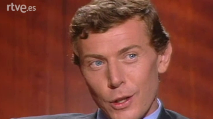 Un paseo por el tiempo - Emilio Butragueño