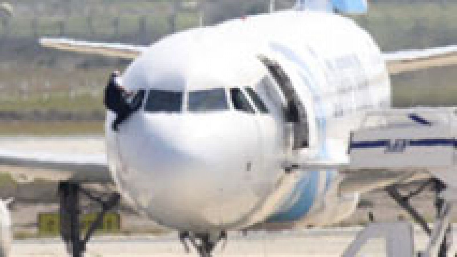 Telediario 1: Un hombre secuestra un avión egipcio y lo desvía a Chipre antes de entregarse | RTVE Play