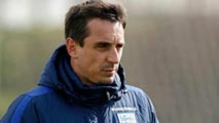 Neville, destituido como técnico del Valencia