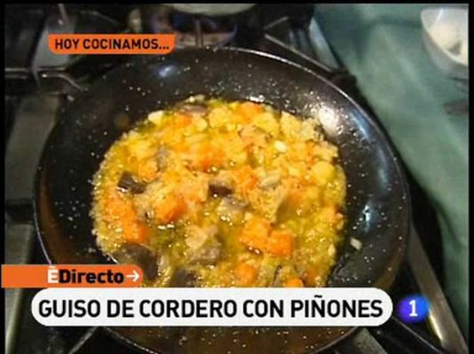 Guiso de cordero con piñones