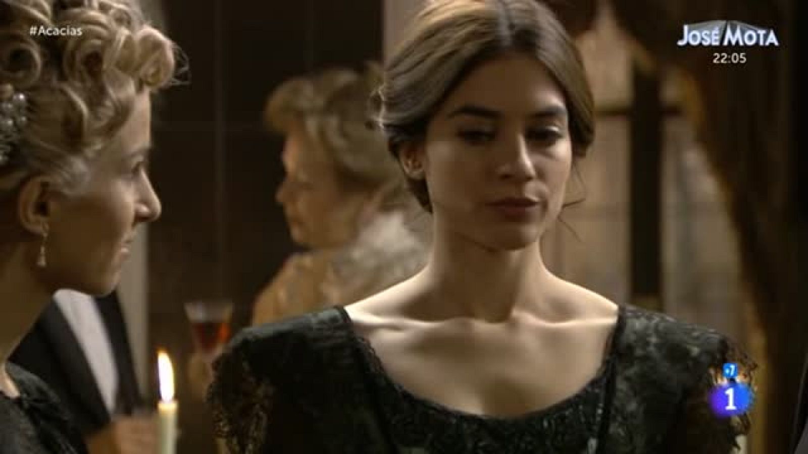 Acacias 38 - Teresa se desploma en medio de la fiesta de Cayetana