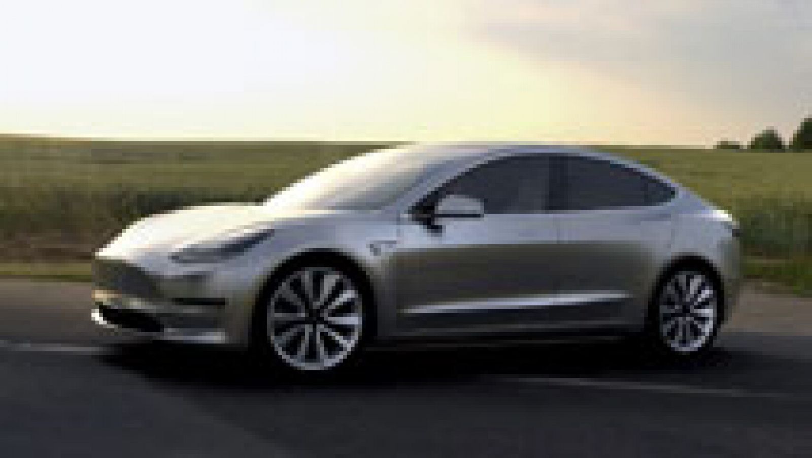 Telediario 1: Tesla presenta el coche eléctrico que quiere convertir en un producto de masas | RTVE Play