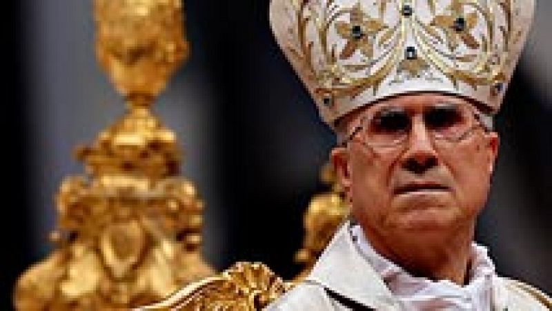 El Vaticano investiga si el cardenal Bertone utilizó fondos de un hospital para reformar su casa