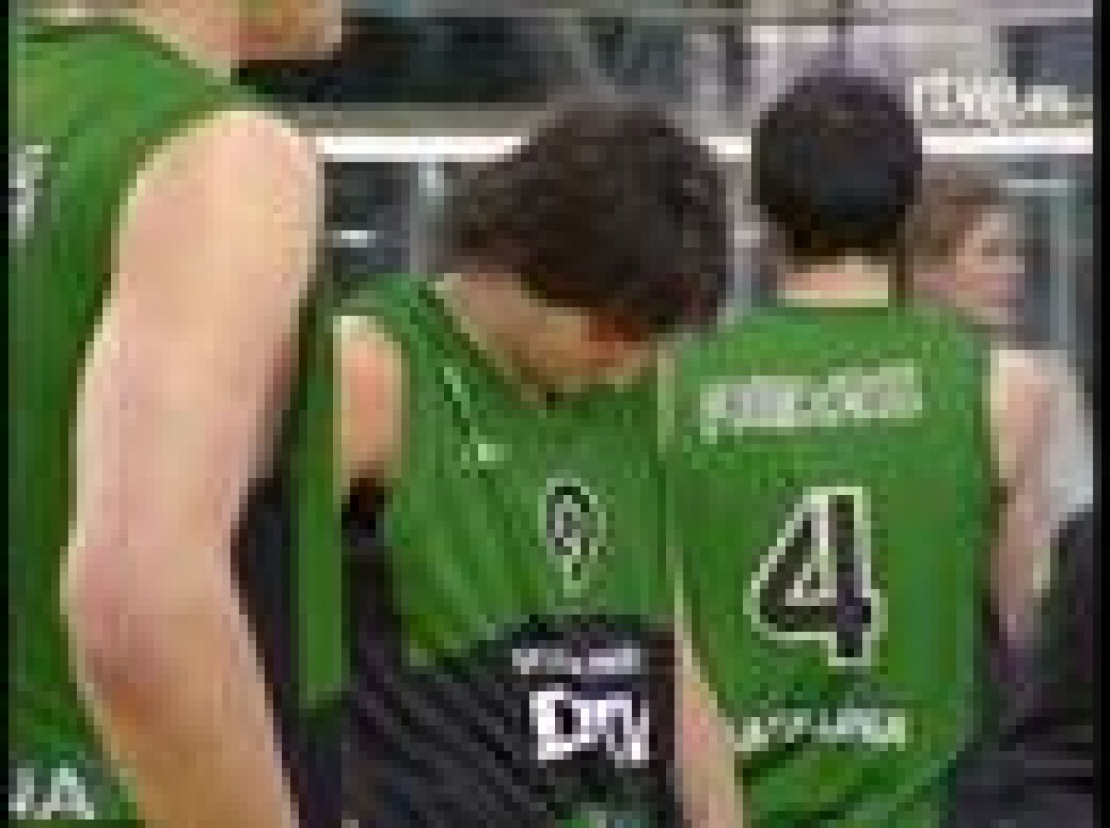 Pleno español de los equipos españoles en la jornada de Euroliga de baloncesto. El DKV Joventut vence al Olimpia por 65-86. El Reagl Barcelona gana a Sluc Nancy por 91 a 68, mientras que el TAU Vitoria lo hace en la cancha del Fenerbahçe por 69-81.