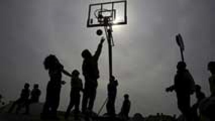 Telediario 1 - Mañana empezará la deportación de refugiados que han llegado a Grecia