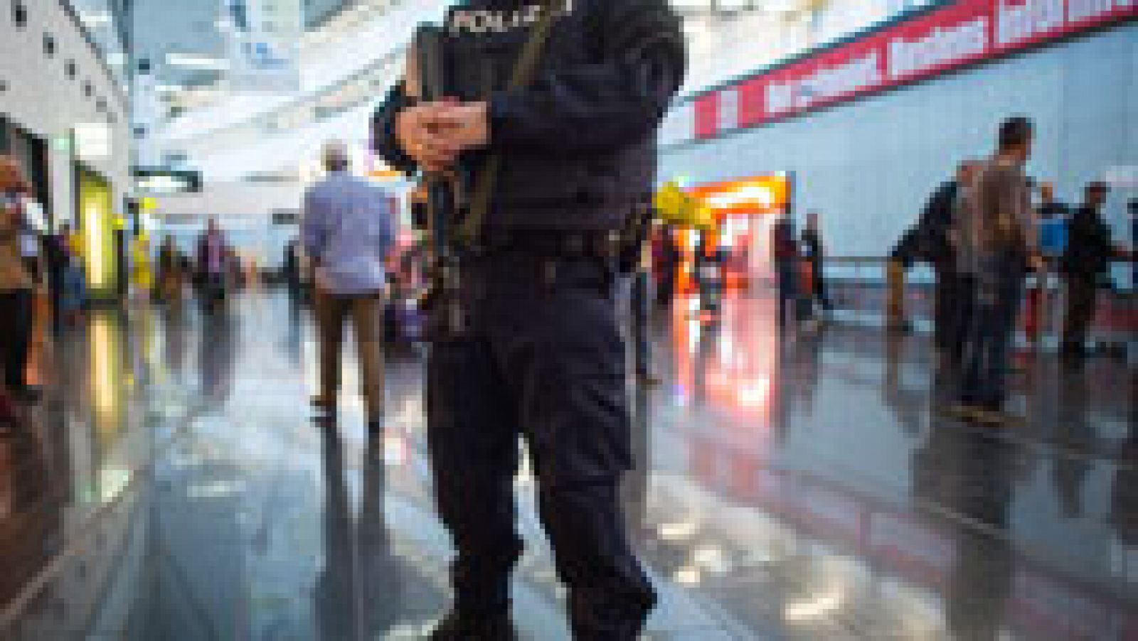 Telediario 1: Fuertes controles de seguridad en la reapertura del aeropuerto de Zaventem | RTVE Play