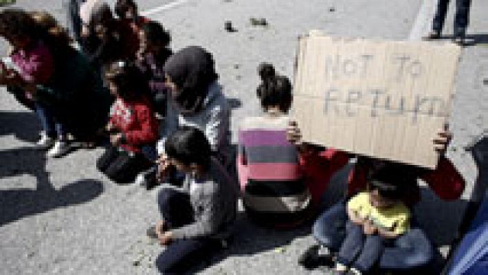 Telediario 1 - Telediario 2 en 4' - 04/04/16