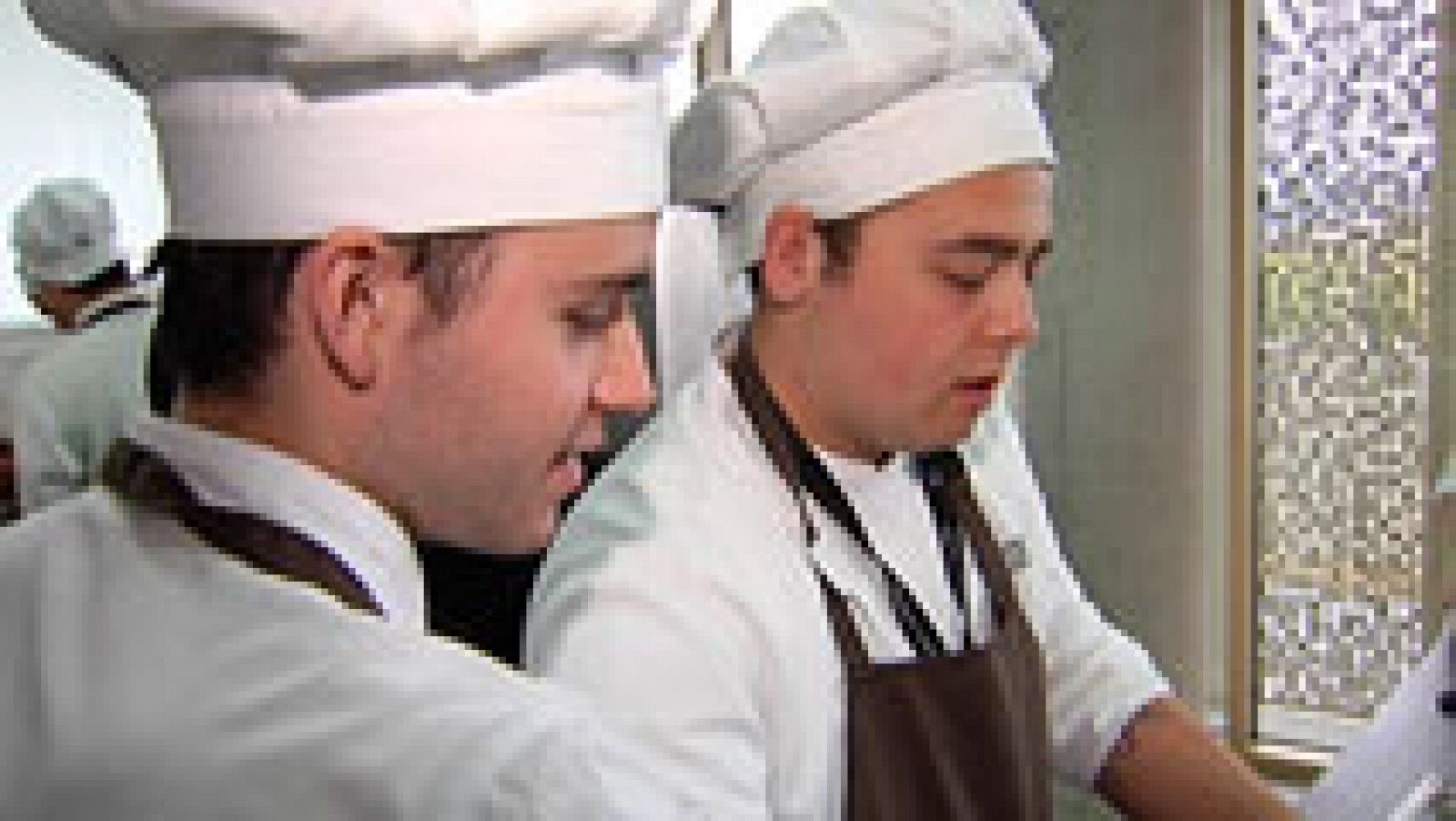 Telediario 1: Las escuelas de cocina cada vez cuentan con más alumnos que buscan un hueco en la profesión | RTVE Play
