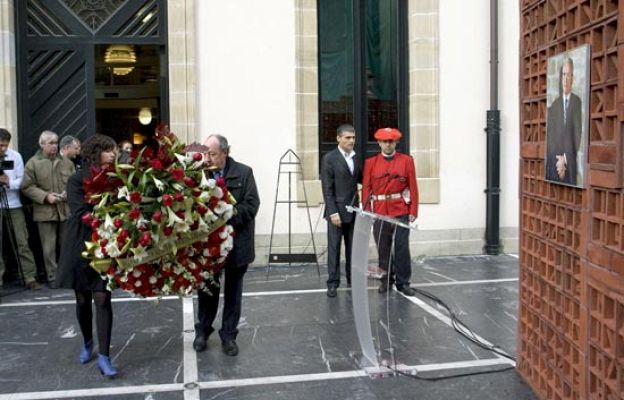  - Se celebra funeral por Ignacio Uría