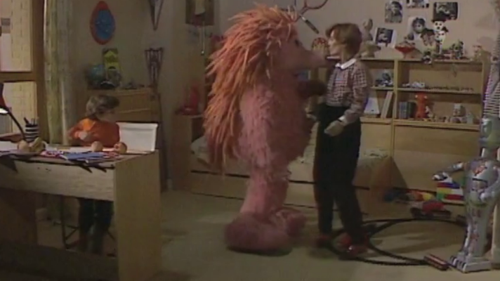 Barrio Sésamo - Barrio Sésamo - Dormir en casa de un amigo