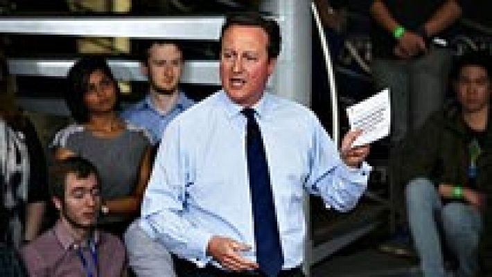 David Cameron ha reconocido que tenía acciones en la empresa de su padre que revelaron los 'Papeles de Panamá'