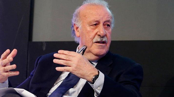 Telediario 1 - Del Bosque: "Ahora los jugadores se motivan con música ratonera"