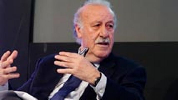 Telediario 1 - Del Bosque: "Ahora los jugadores se motivan con música ratonera"