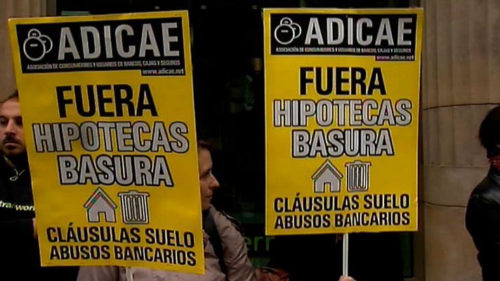 Telediario 1 - La OCU recomienda a los afectados por las cláusulas suelo de sus hipotecas presentar un escrito en su sucursal bancaria