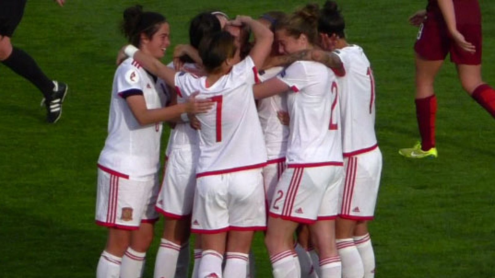 La selección femenina golea a Portugal camino a la Euro 2017 | Ver
