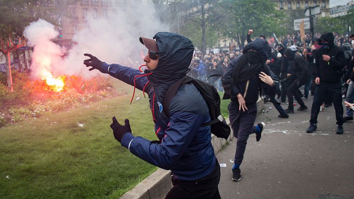 Telediario 1 - Incidentes en las manifestaciones de París