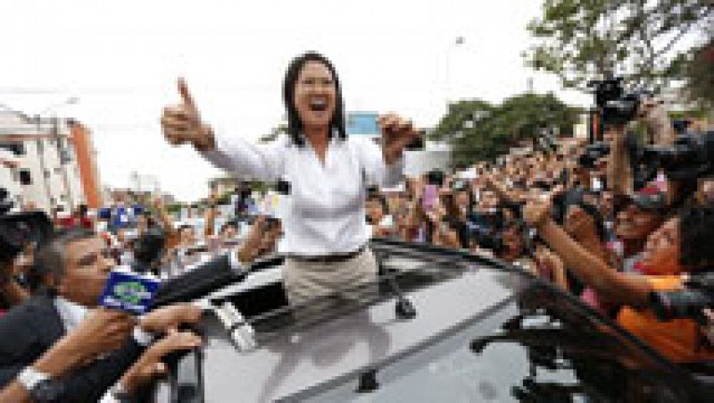 Keiko Fujimori gana la primera vuelta de las elecciones presidenciales en Perú