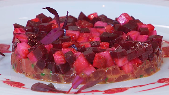 RTVE Cocina - Receta de tartar de atún con fresones