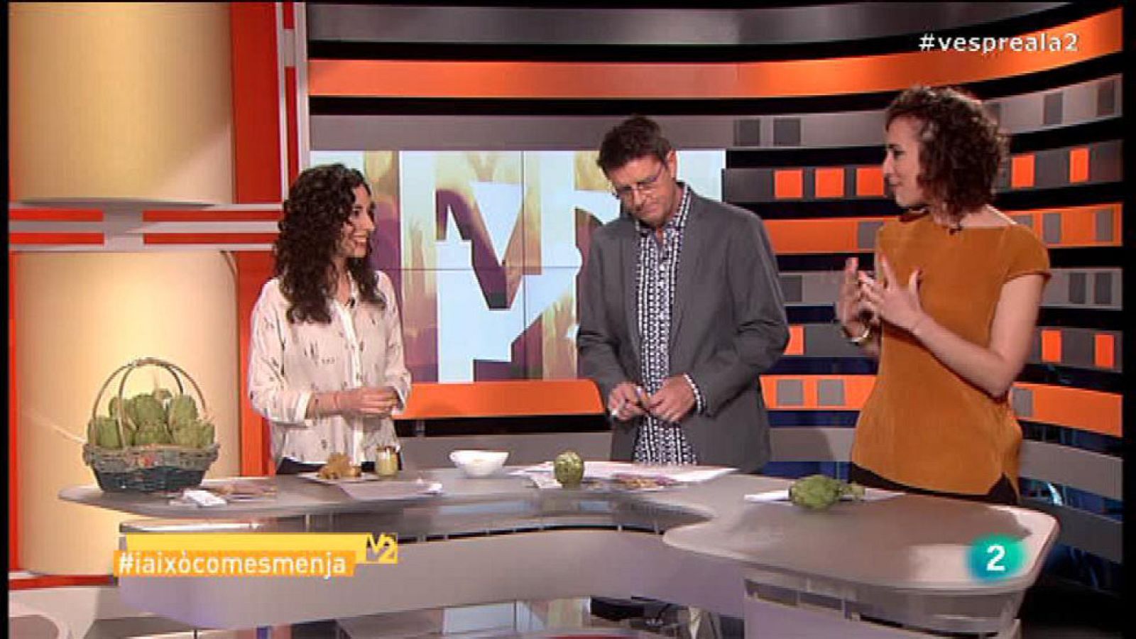 Vespre a La 2 - I això com es menja? - La carxofa