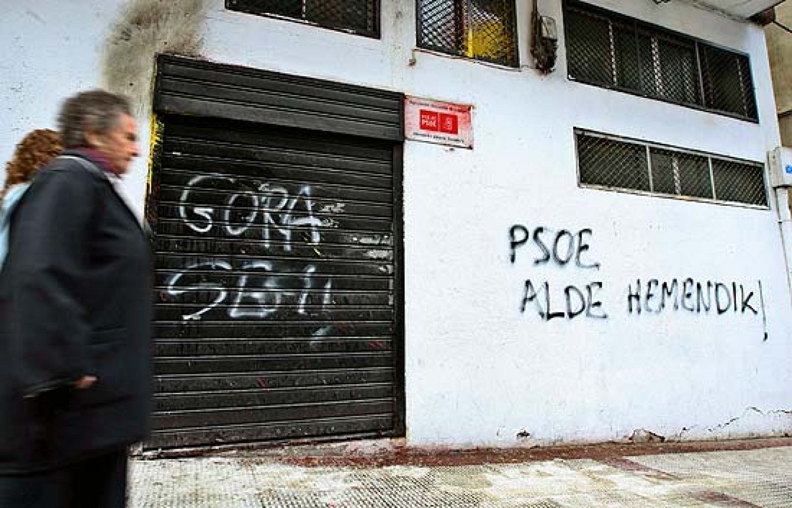 La Casa del Pueblo del PSE en Hernani, atacada por la 'kale borroka'