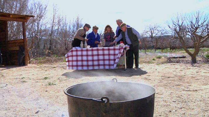 Aquí la Tierra - Sembramos garbanzos sobre ruedas