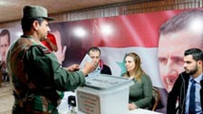 La Siria controlada por Asad celebra elecciones en espera de las conversaciones de paz