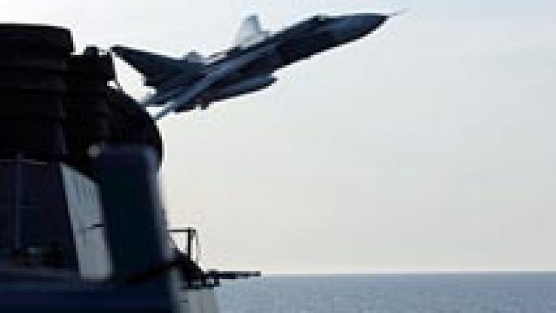 Aviones rusos sobrevuelan un barco de EE.UU. en el Báltico