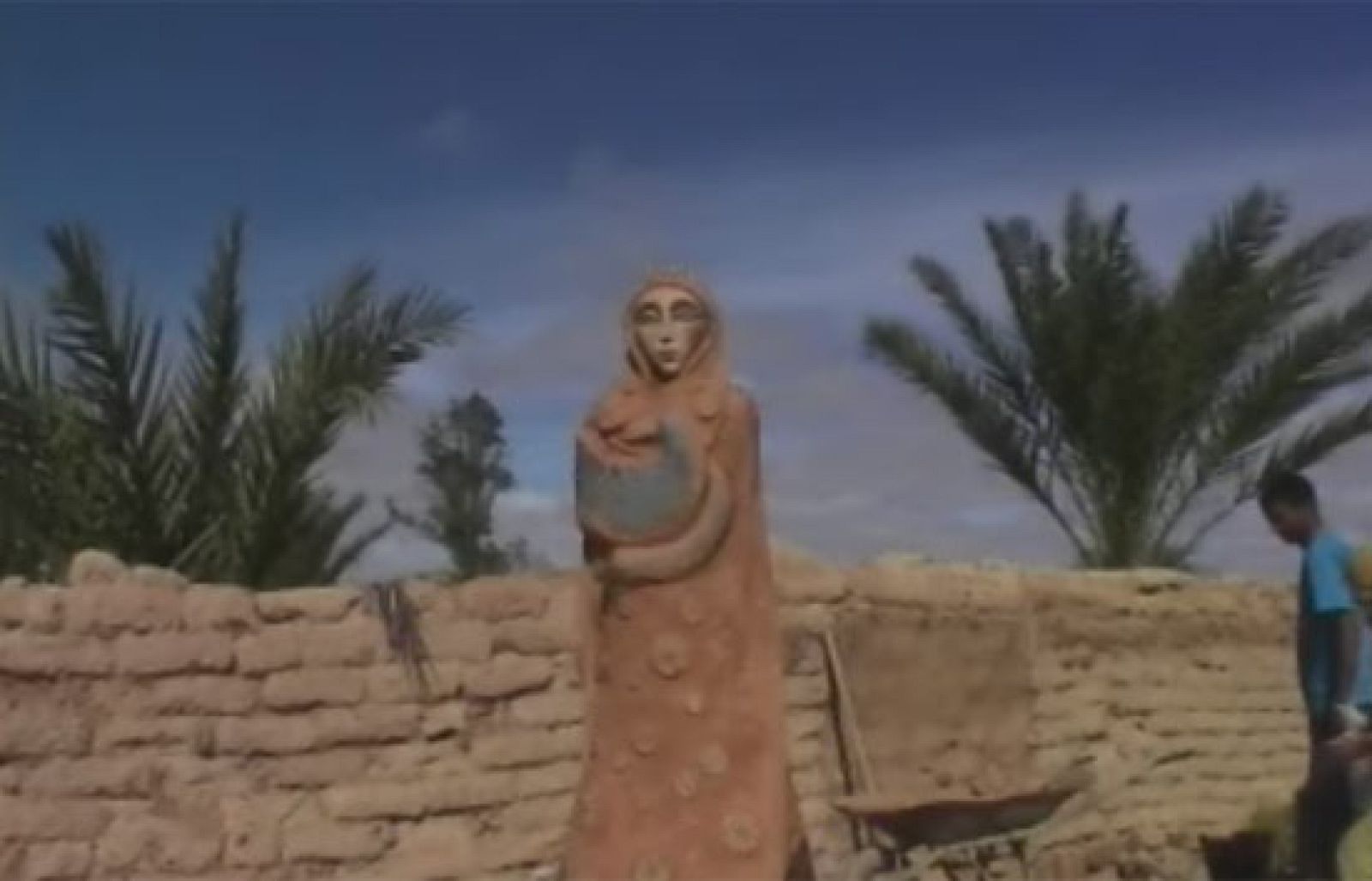 Exposición de arte solidario en el Sáhara | Ver