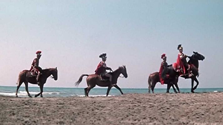 Cine internacional - La espada y la cruz