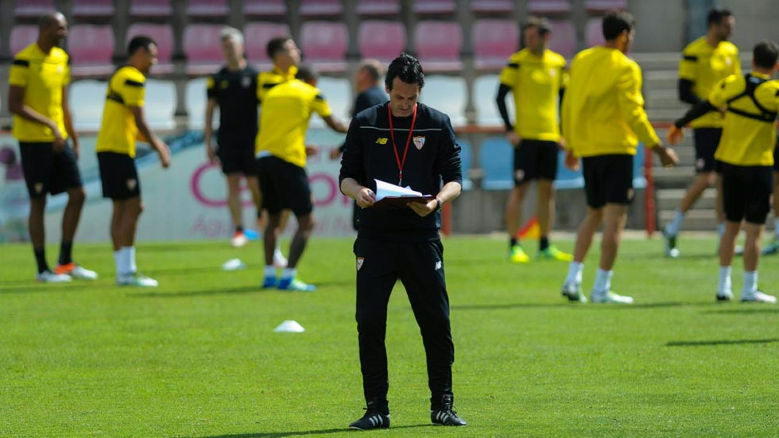 El Sevilla busca su tercera semifinal seguida ante el Athletic | Ver